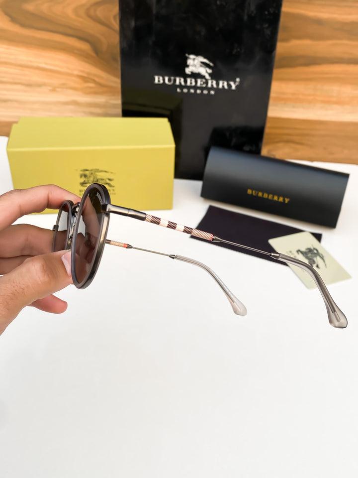 Burberry Grey Black Round 3324