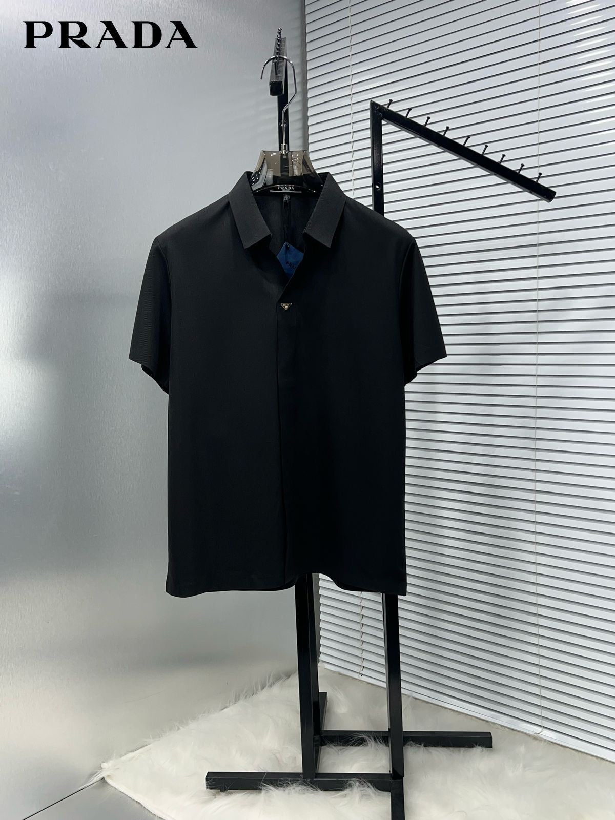 PRADA IMPORTED STICHLESS HALF SHIRT BLACK