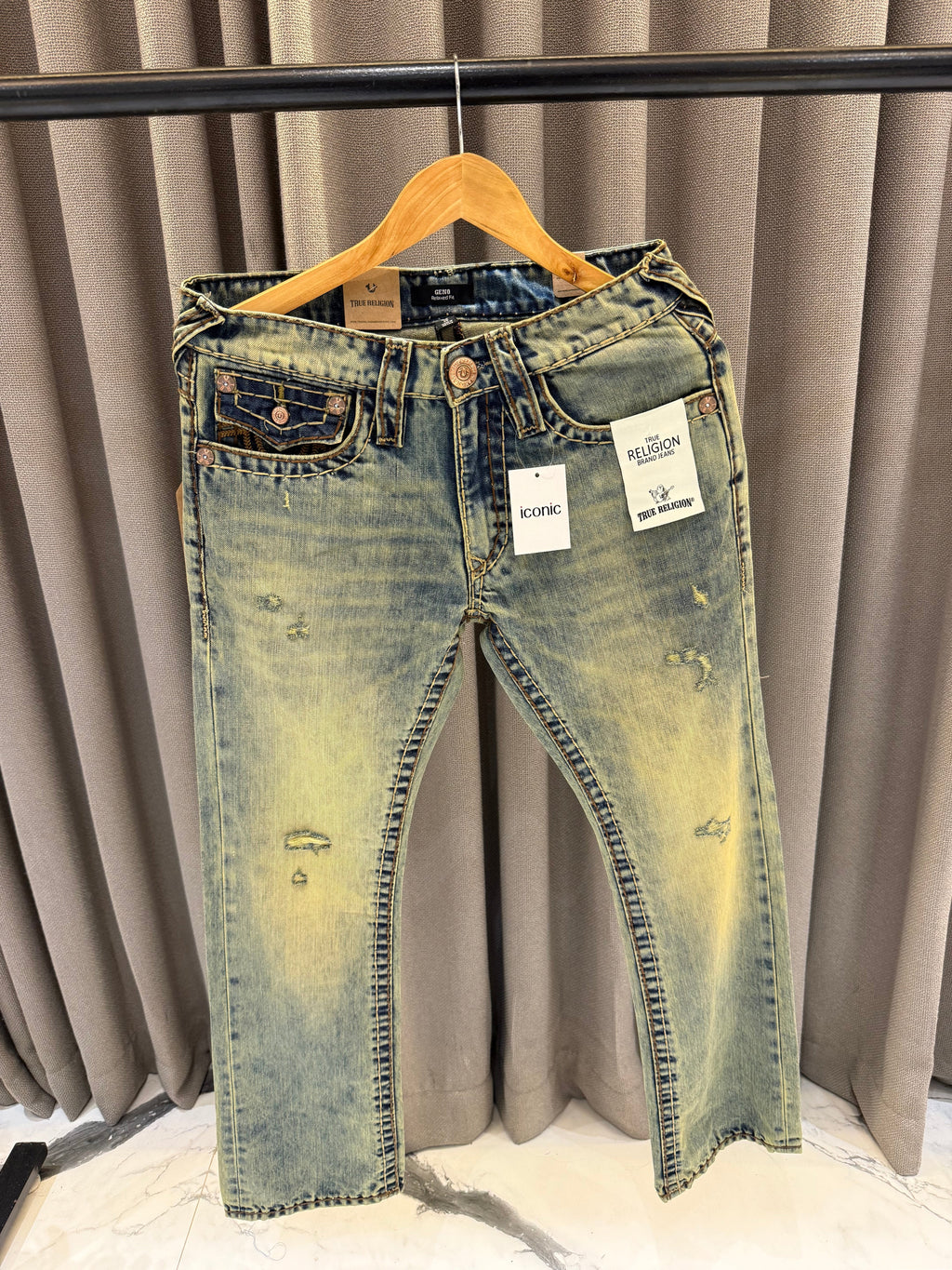 TRUE RELIGION IMPORTED LIGHT SHADE DENIM JEANS TR