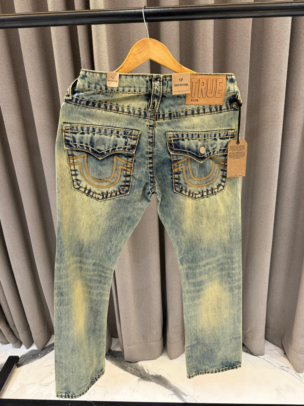 TRUE RELIGION IMPORTED LIGHT SHADE DENIM JEANS TR