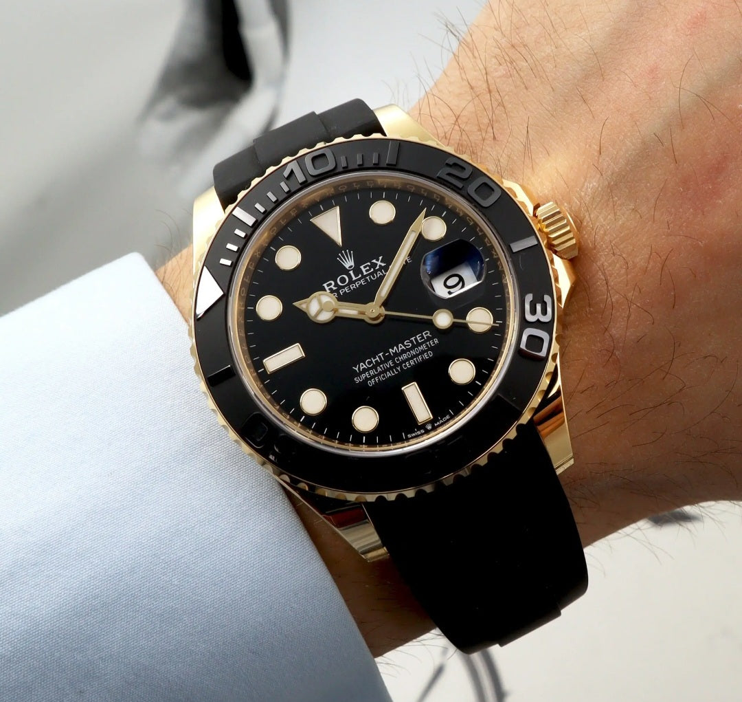 ROLEX YACHT MASTER - GOLD BLACK