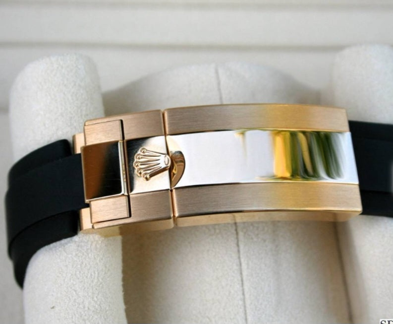 ROLEX YACHT MASTER - GOLD BLACK